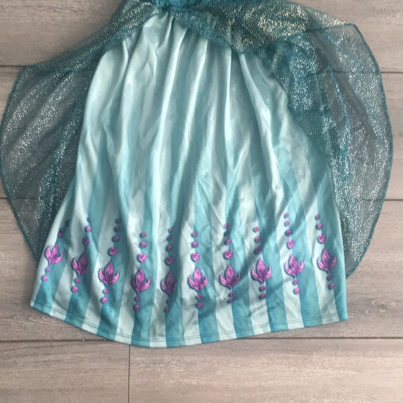 Frozen 2 dress for girls - Picture 4 of 7